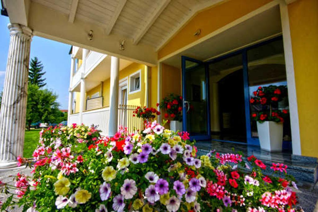 Pension Helios Sankt Kanzian am Klopeiner See Exterior foto