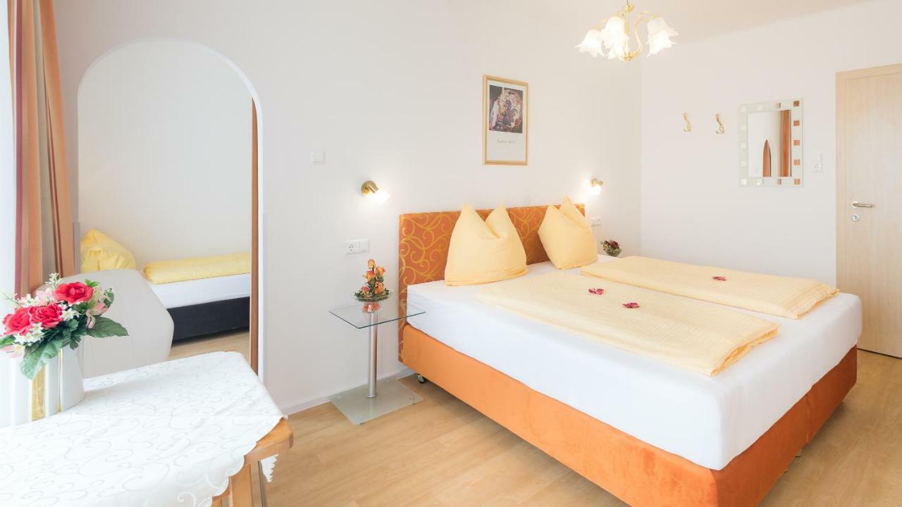 Pension Helios Sankt Kanzian am Klopeiner See Exterior foto